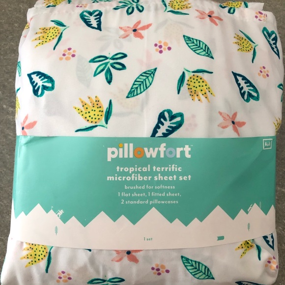 tropical bedding target